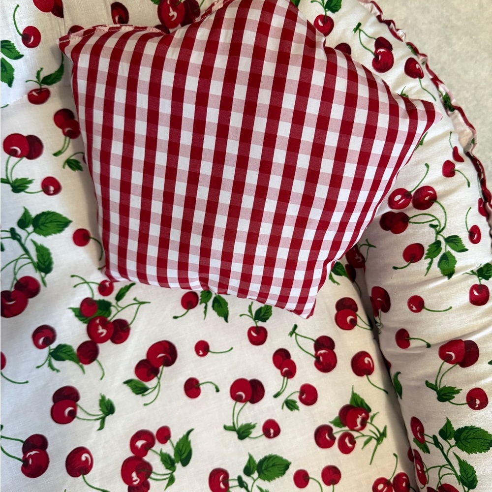 Hand crafted pet bed - Picture 4 of 4